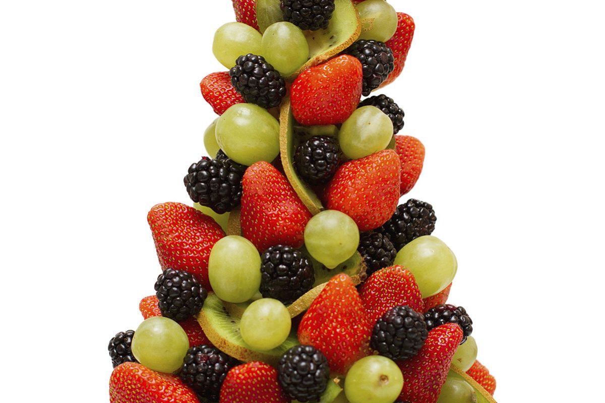 Fruit-Christmas-Tree-e1512661969599.jpg